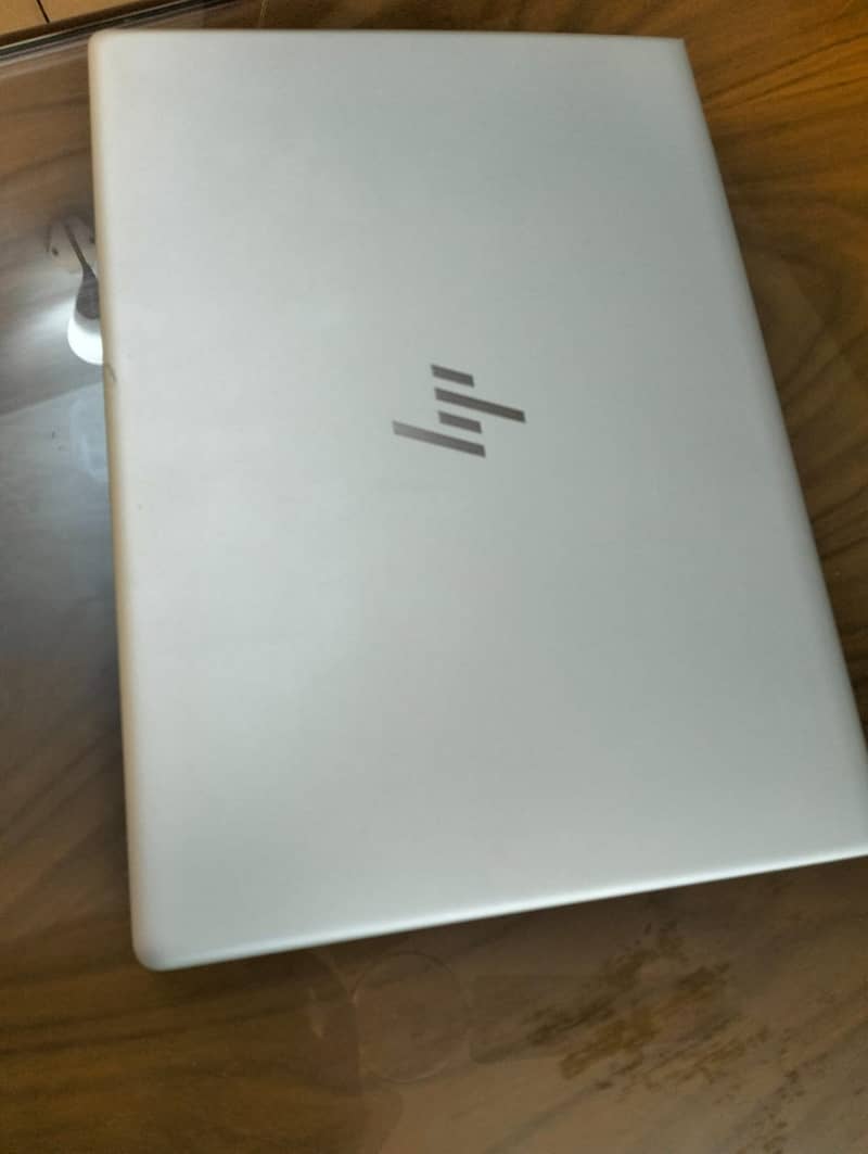 HP Elitebook 830 G6 - i5 - 8th Generation 1