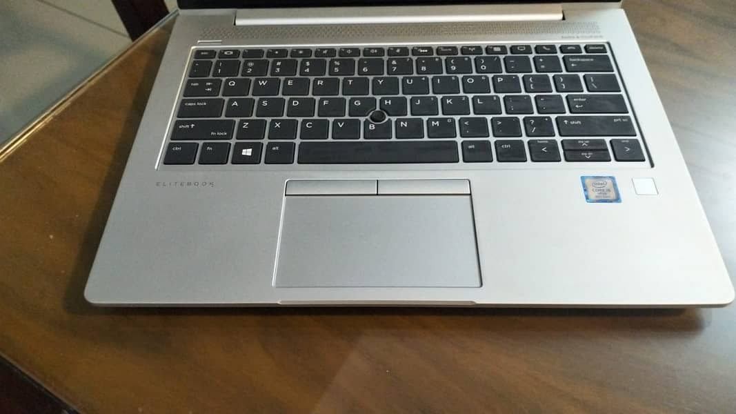 HP Elitebook 830 G6 - i5 - 8th Generation 3