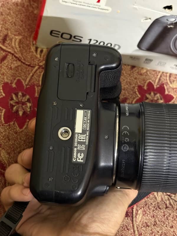 canon 1200D with 2 lenses 3