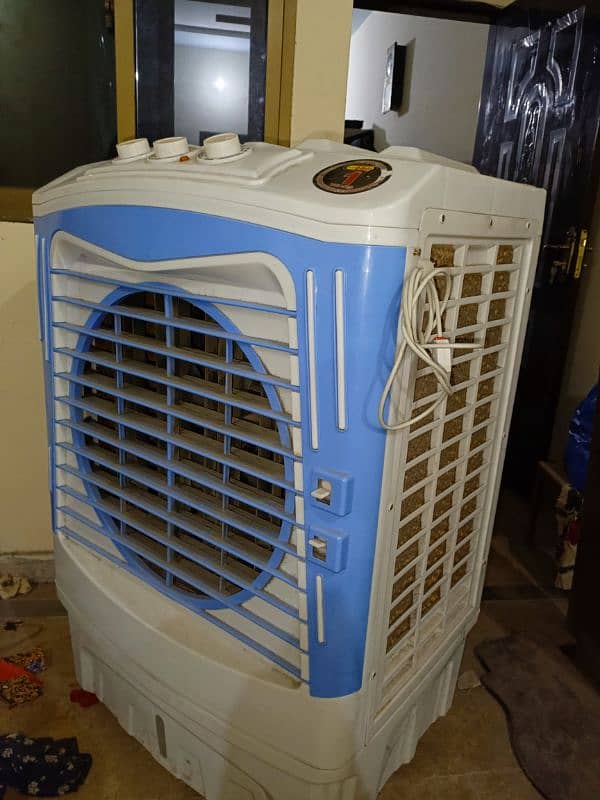 Air Cooler with 6 Cooling Gel Pads – Excellent Condition! 1