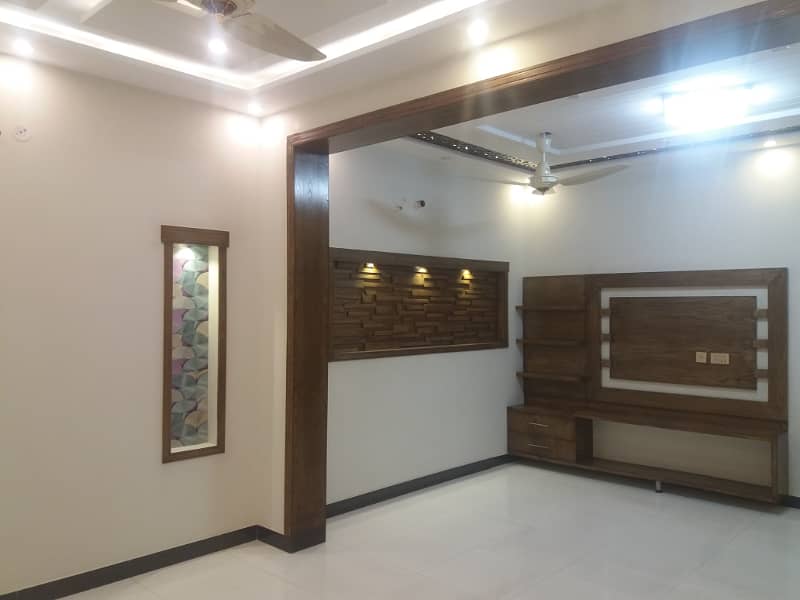 New 5 Marla Upper Portion Available For Rent In BB Block Sector D Bahria Town Lahore 2