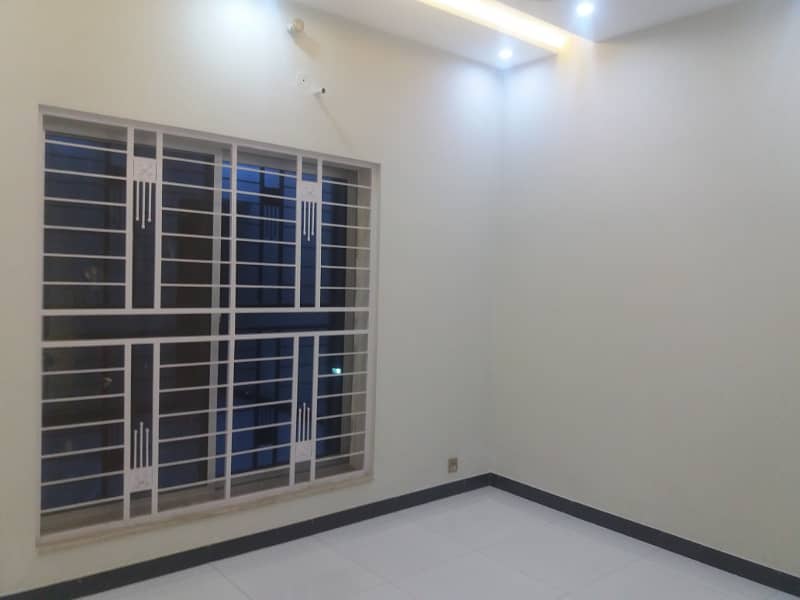 New 5 Marla Upper Portion Available For Rent In BB Block Sector D Bahria Town Lahore 8