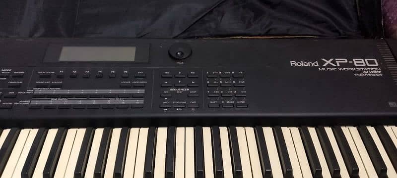 Roland XP 80 0