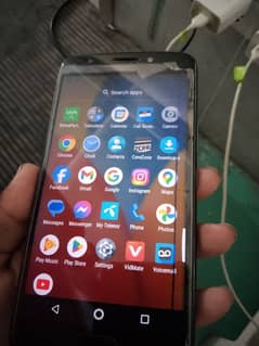 moto e4 plus 2 16 panel me line he bs or koi fold nhi he