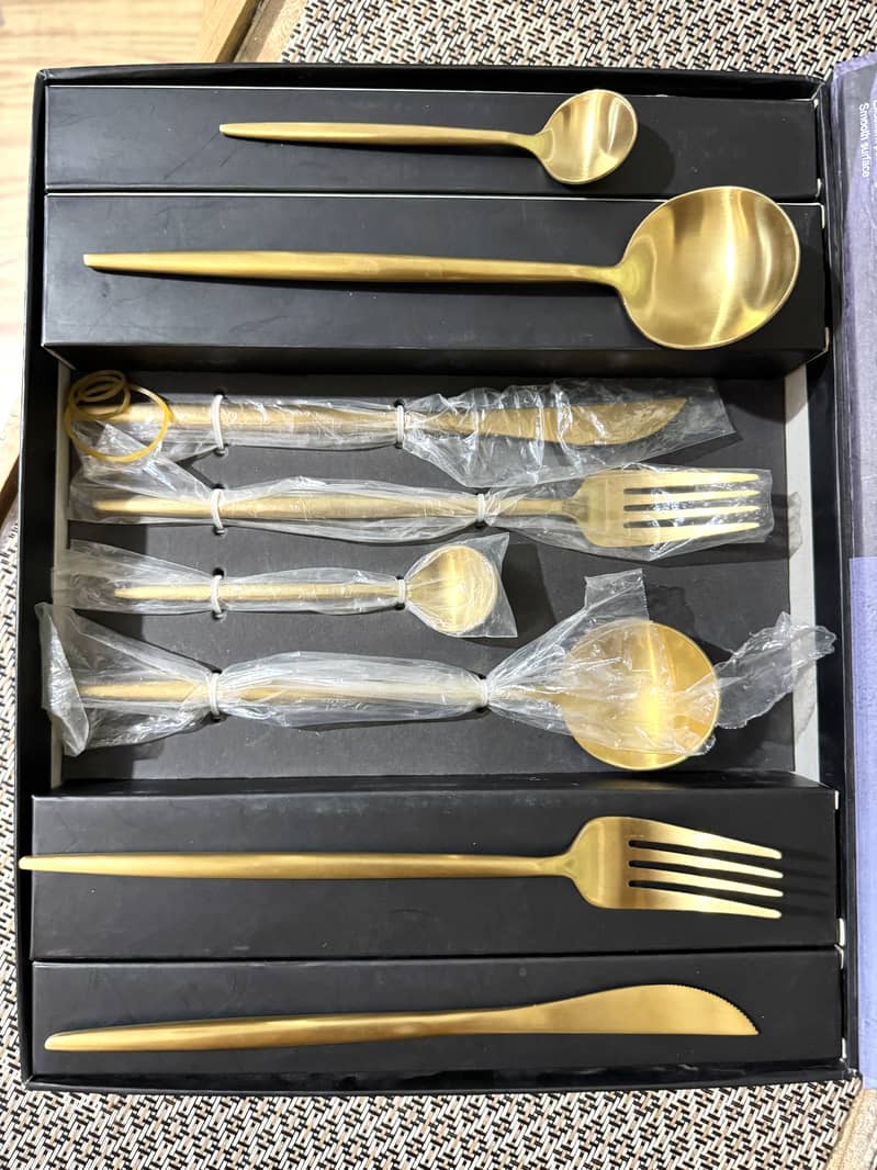 100% NEW! 24 Pieces Golden Alomi Cutlery Set - Western Modern Set 1