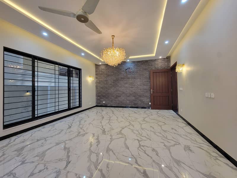 1 Kanal Brand New House For Rent 5