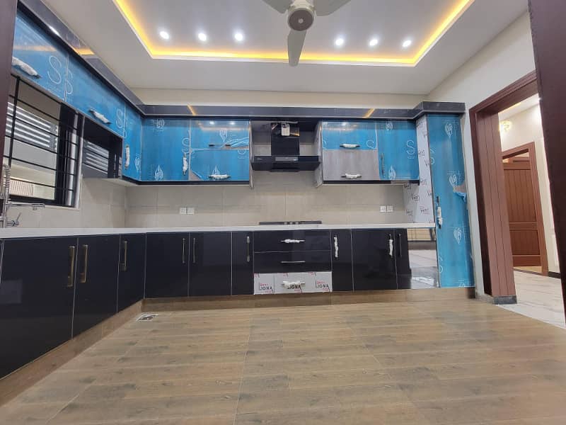 1 Kanal Brand New House For Rent 14