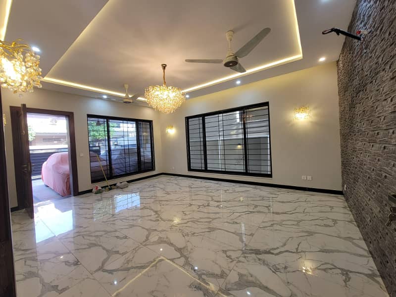 1 Kanal Brand New House For Rent 36