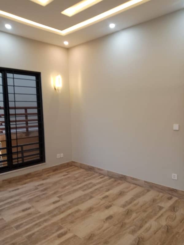 1 Kanal Brand New House For Rent 5