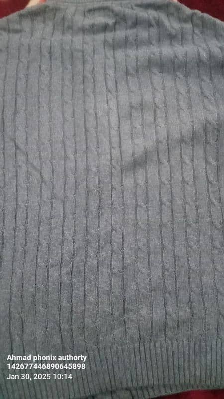 I m selling a grey sweater of UNIWORTH BRAND 3