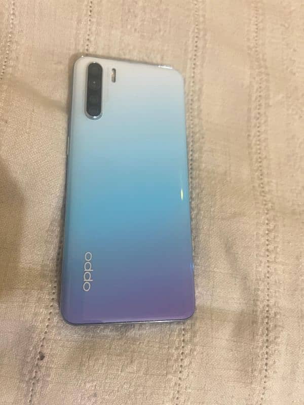 oppo f15 8/256 2