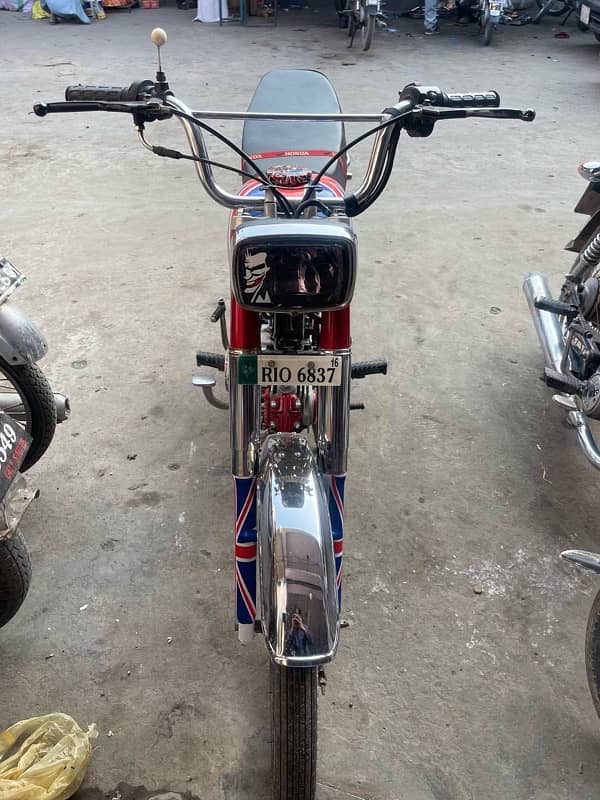 10/8 condition ok bike ha original tanke tapa ni ha 3