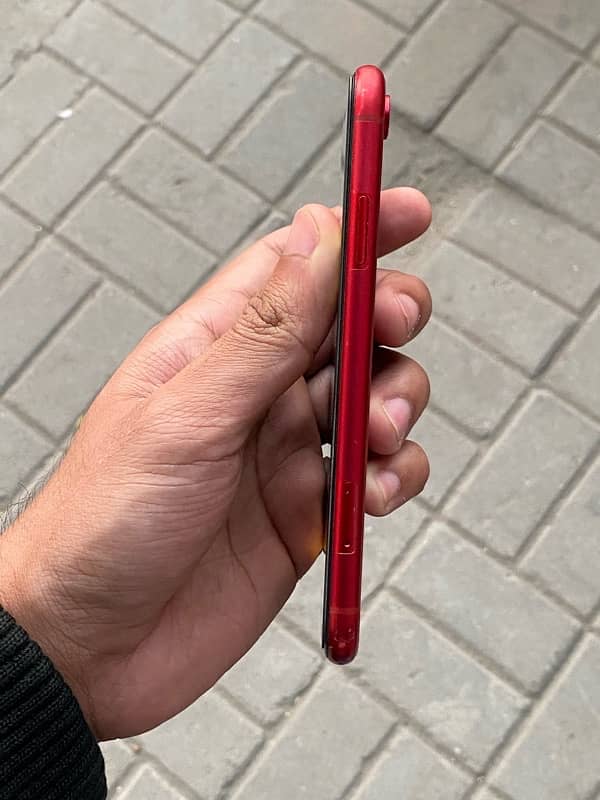 IPHONE  XR PTA approved 64 gb 2