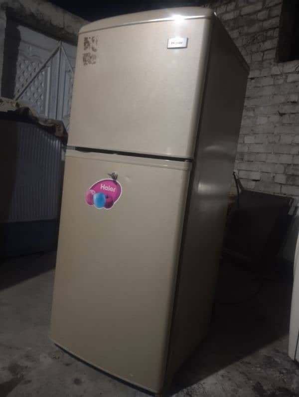 WAVES room size fridge (original company gas) 2