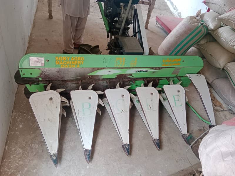 Wheat and grass cutter machine in best condition 4