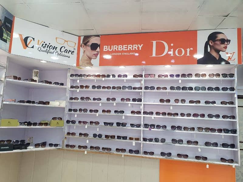 sales person requried for optical shop 3