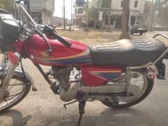 03081718000 erjnt sale krni hy bike ok hy