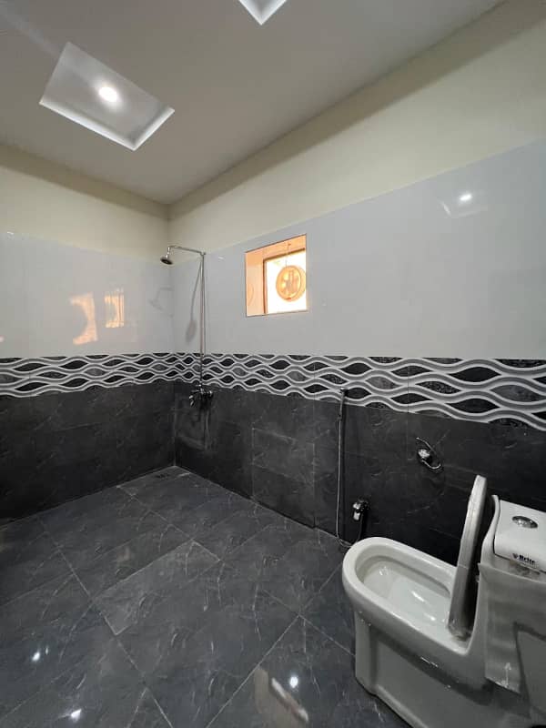 1 Kanal Luxurious House for Sale in DD Block, Citi Housing Jhelum 8