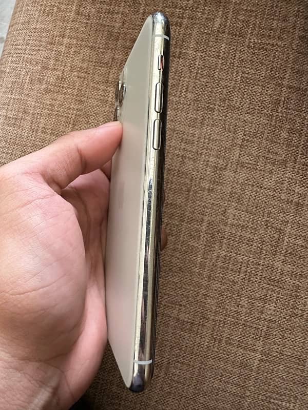 iphone 11pro PTA APPROVED 3