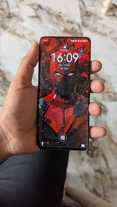 Huawei P50 pro 10/10 non sim time available