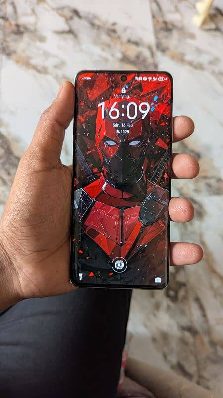 Huawei P50 pro 10/10 non sim time available 0