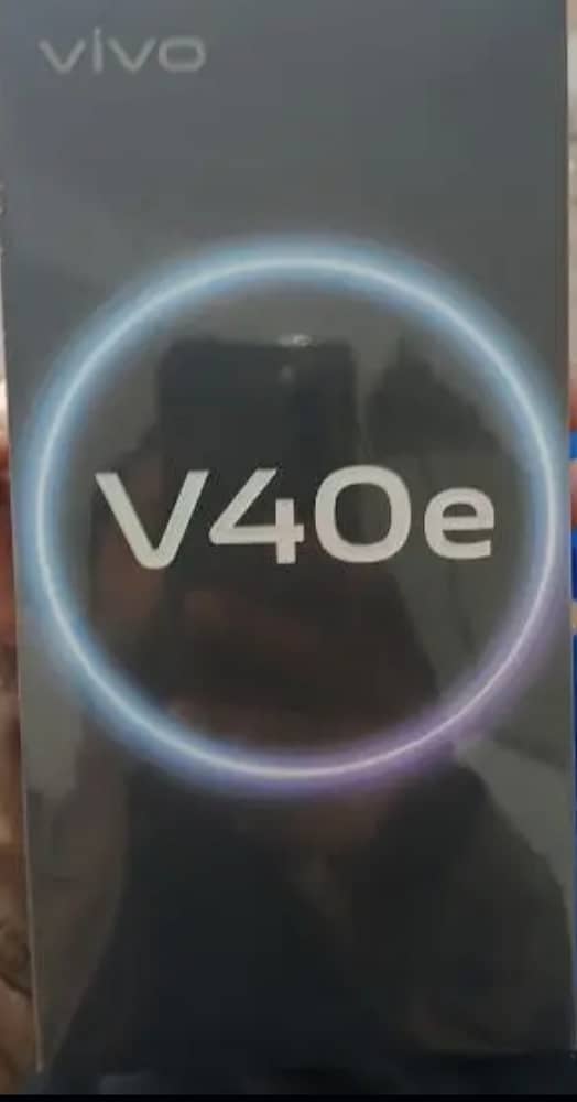 Vivo V40e 3