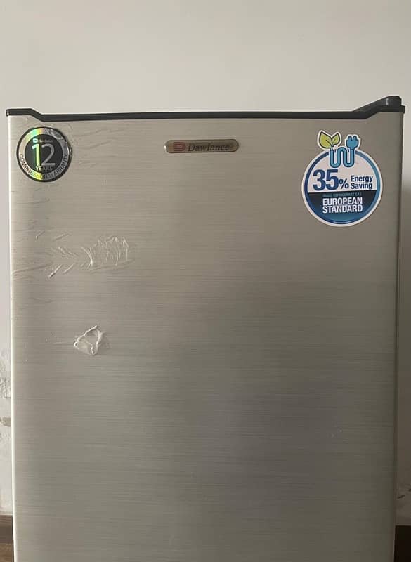 Dawlance Refrigerator 9101SD Silver & Black. 0