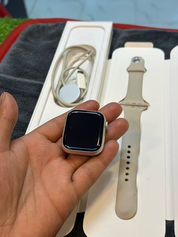 Apple watch series 8 (45mm) 1