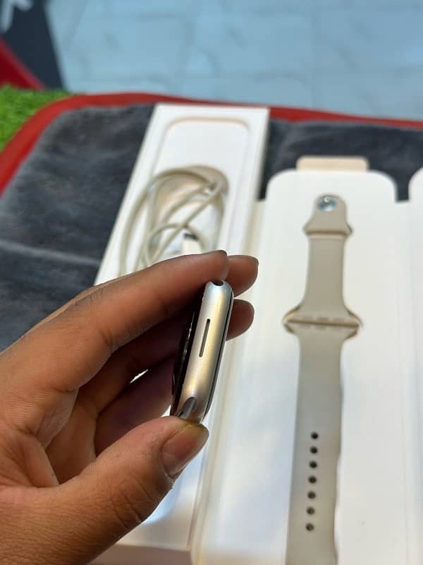 Apple watch series 8 (45mm) 4