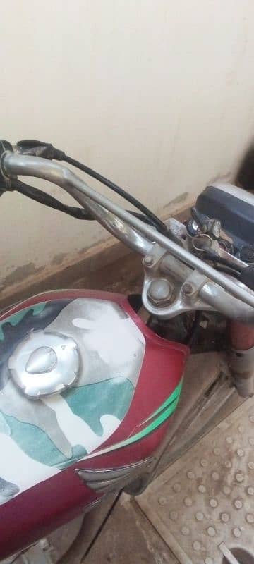 Honda 125 lahore number 4