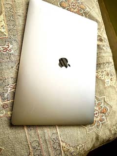 MacBook