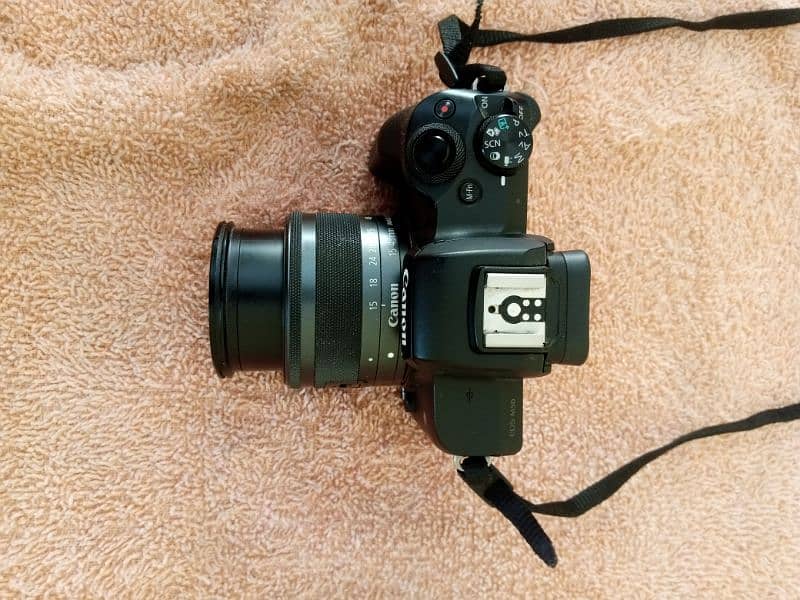 Canon M50 1