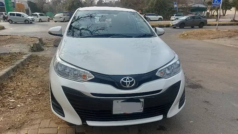 2021 toyota yaris 1.3 gli automatic 1