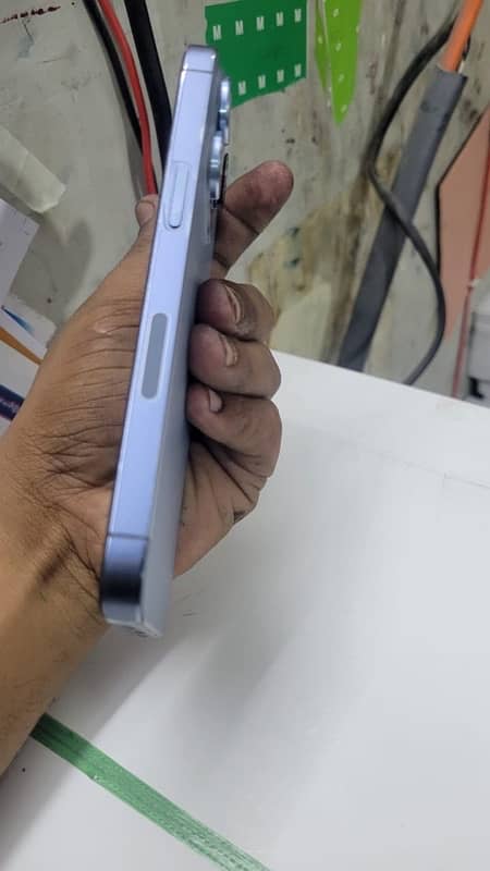 iPhone 13 Pro 256 gb factory unlock 3