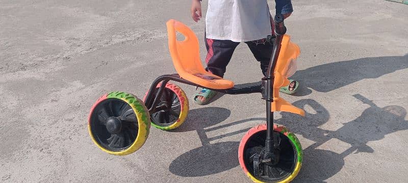 three wheels cycle 3