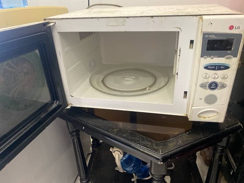 microwave oven 1