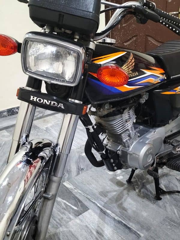 Honda 18 very good condition 1