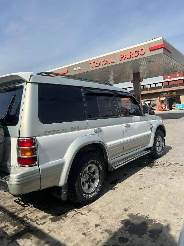 Mitsubishi Pajero 1994 2