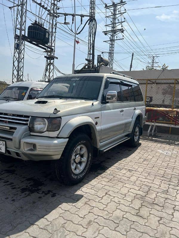 Mitsubishi Pajero 1994 4