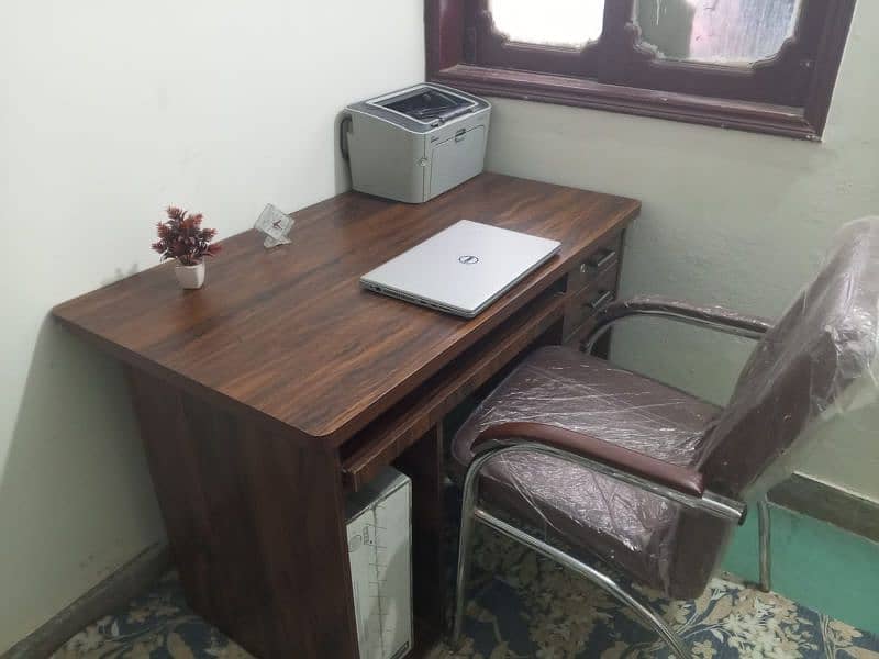 Wooden Computer Table and chair 5