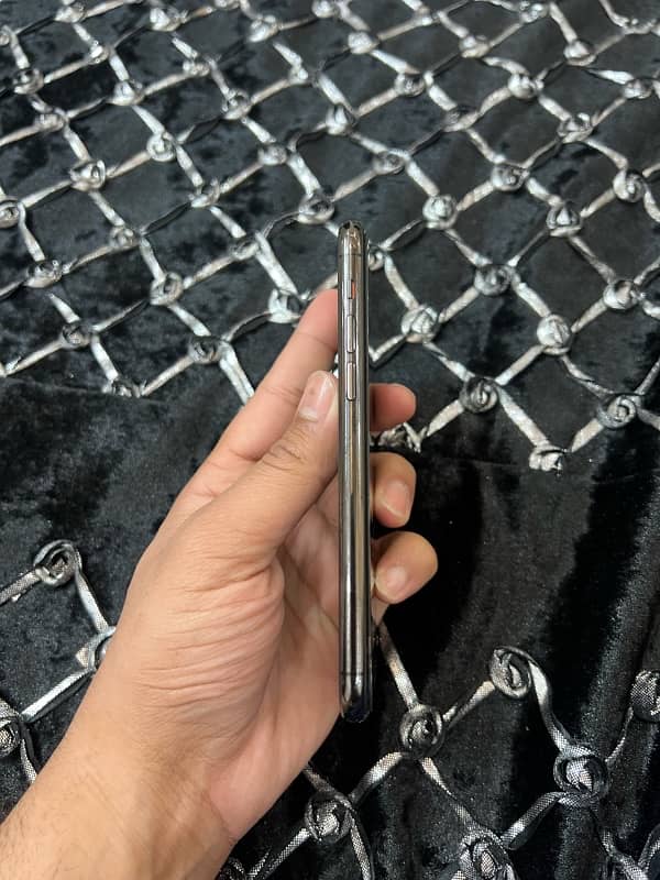 Iphone 11 pro 256gb dual sim pta approved 1