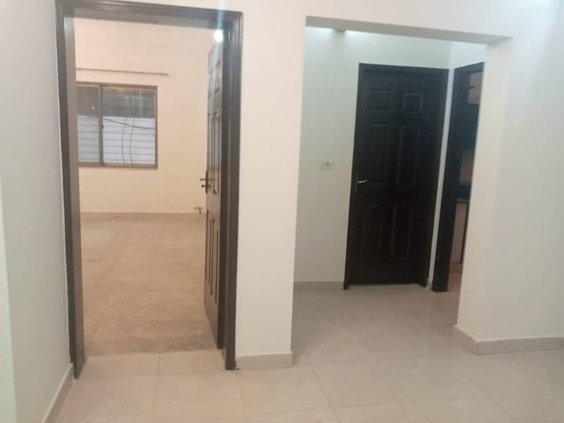 12 Marla 4 Bed flat For Rent In Askari 11 - B, Lahore 3