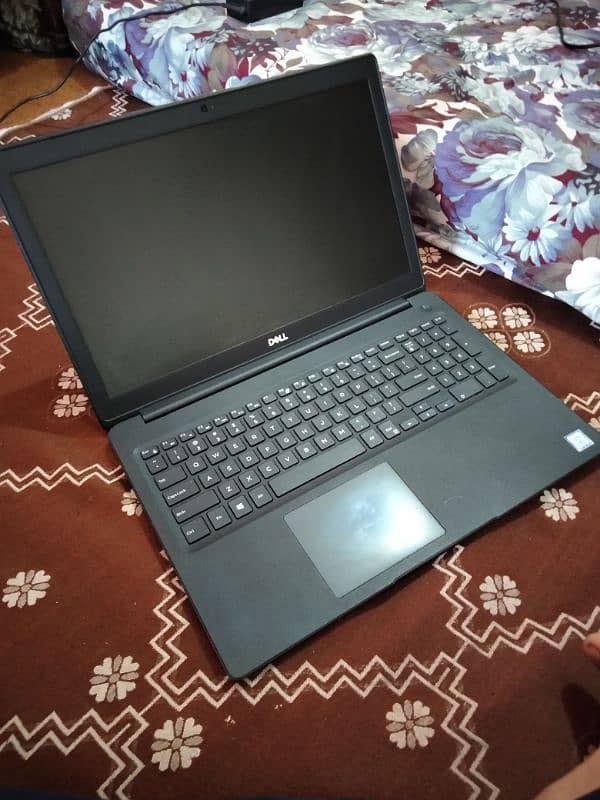 Dell latitude 3500 i3 8th gen 7