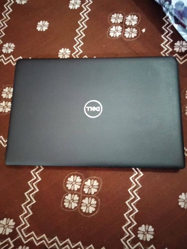 Dell latitude 3500 i3 8th gen 8