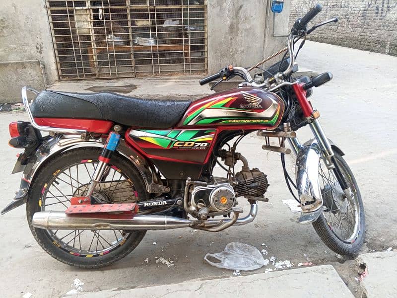 CD 70 bike one hand use document clear or mere nam hn condition 9.5/10 9