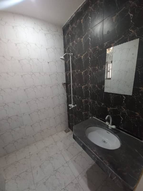 5 Marla house available for rent in DHA 11 rahbar 1