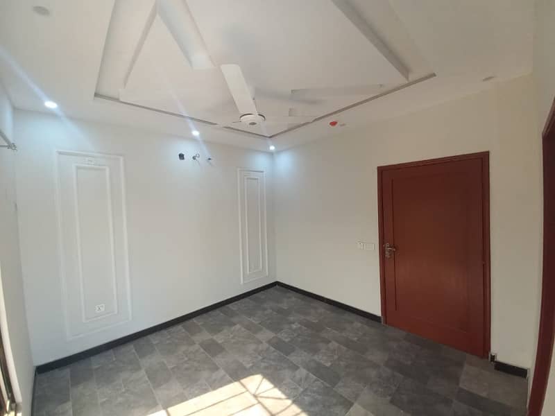 5 Marla house available for rent in DHA 11 rahbar 7