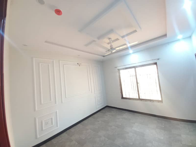 5 Marla house available for rent in DHA 11 rahbar 9