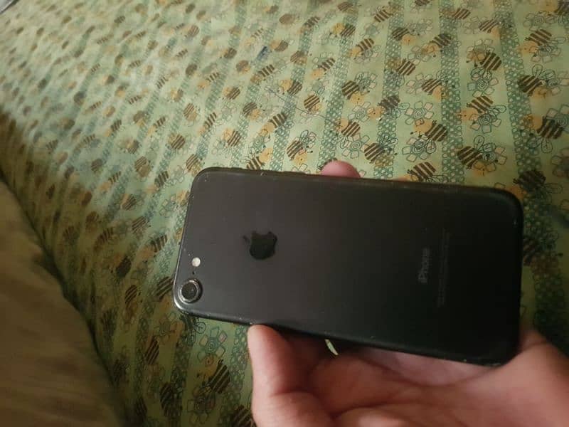 iphone 7 32 gb black 4