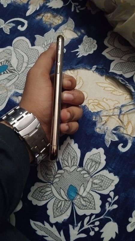 iPhone XS non pta 4